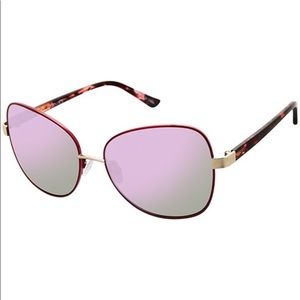 (NWT) Glamour’s Editors Pick Butterfly w/ Mirror Lens